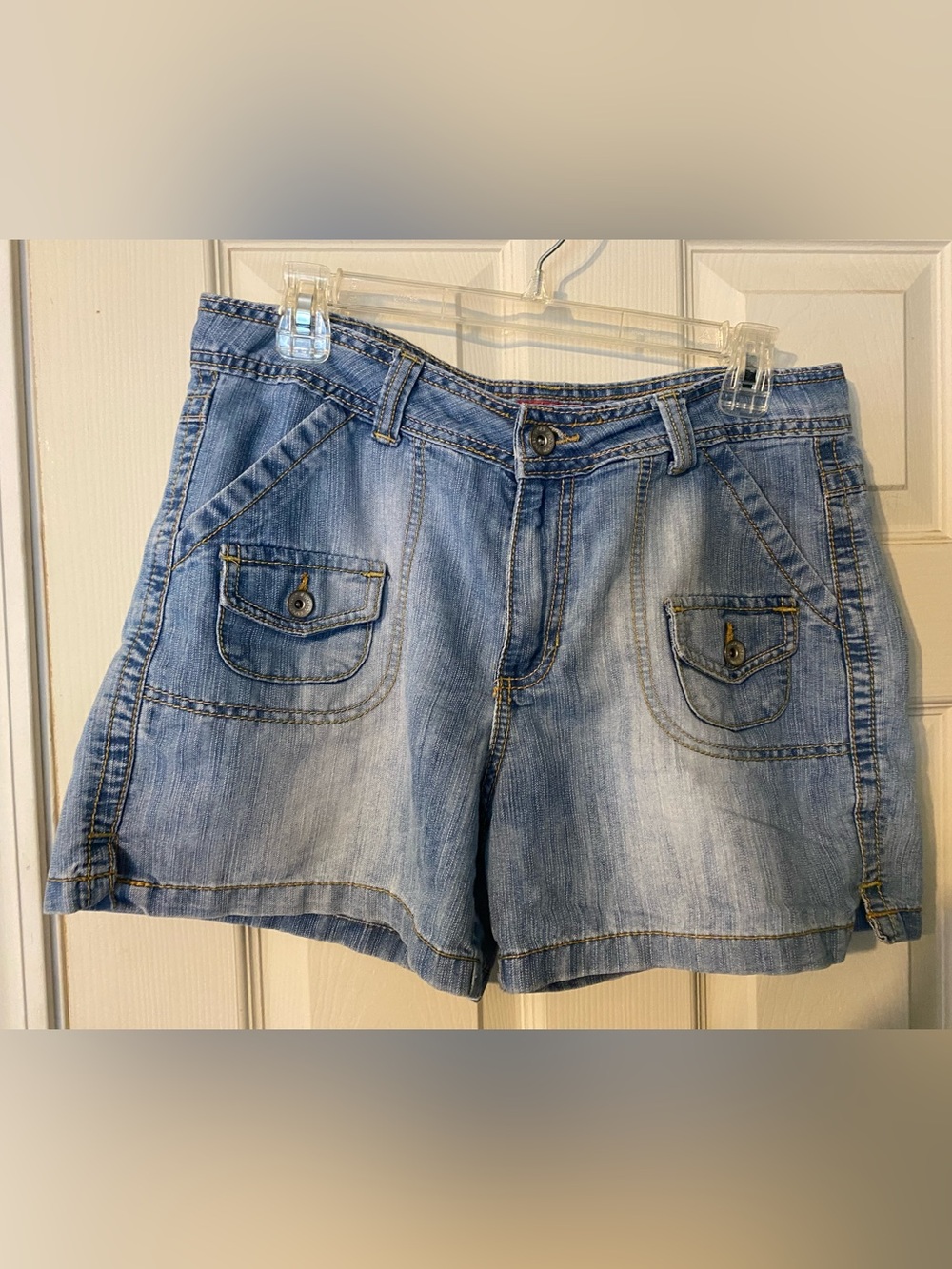 Faded Glory Washed Blue Denim Pockets jean Shorts size 12
